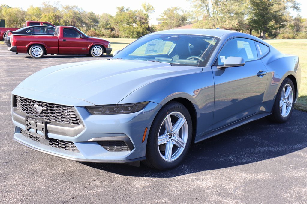 New 2026 Ford Mustang Coupe image 6