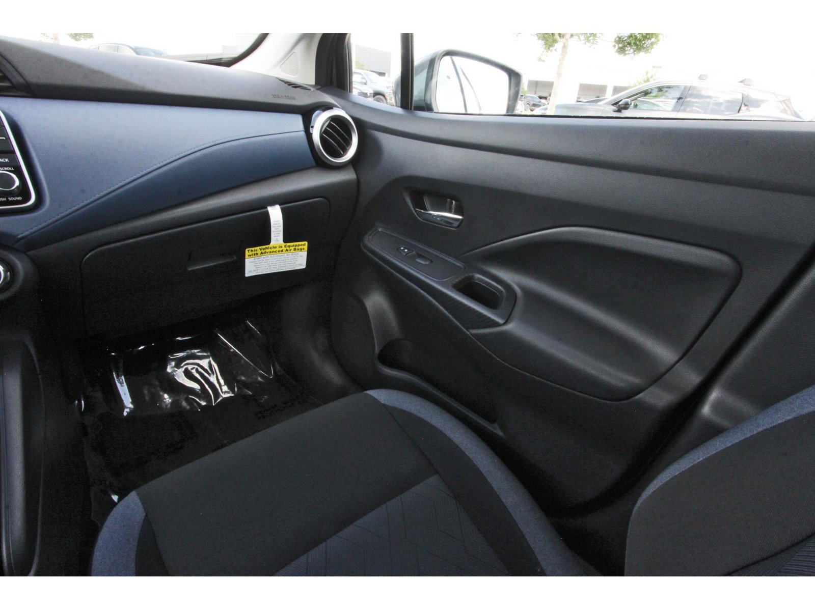 Certified 2025 Nissan Versa SV w/ Trunk Package FWD image 14