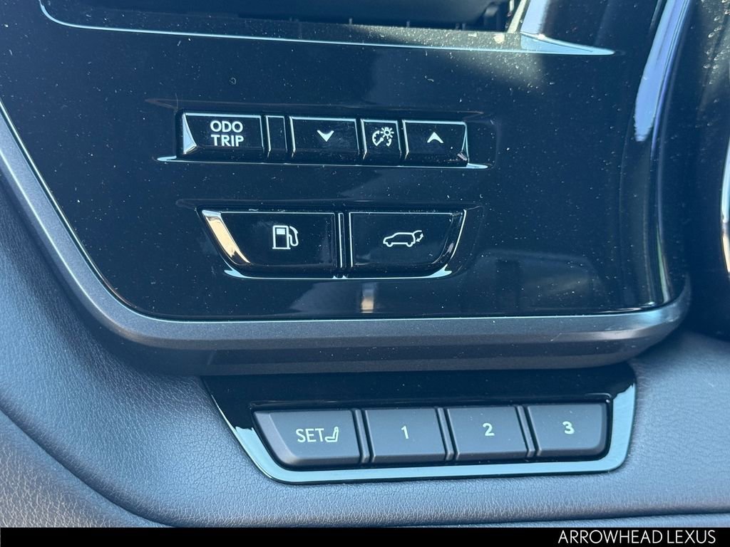 New 2026 Lexus TX 500h AWD image 24