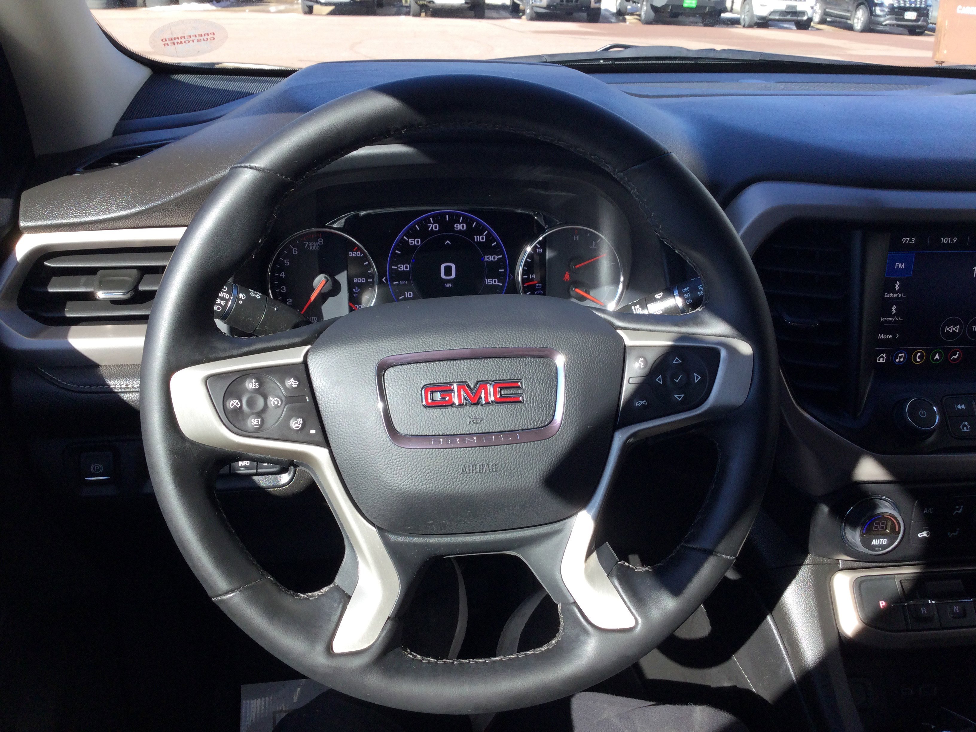 Used 2023 GMC Acadia Denali w/ Denali Ultimate Package image 20