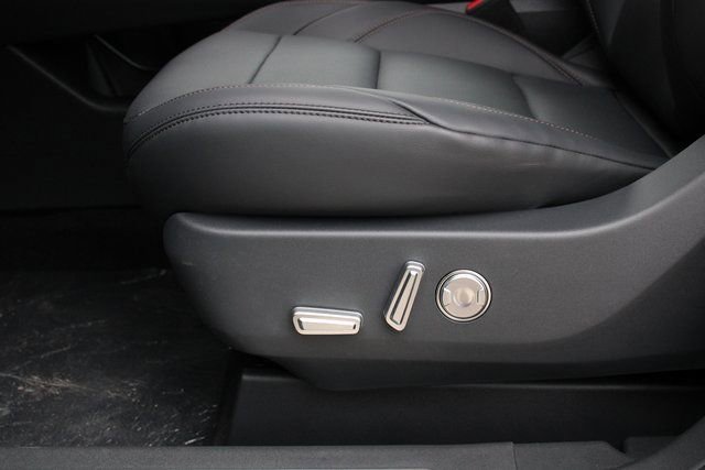 New 2026 Lincoln Nautilus Premier w/ Equipment Group 102A AWD/4WD image 32