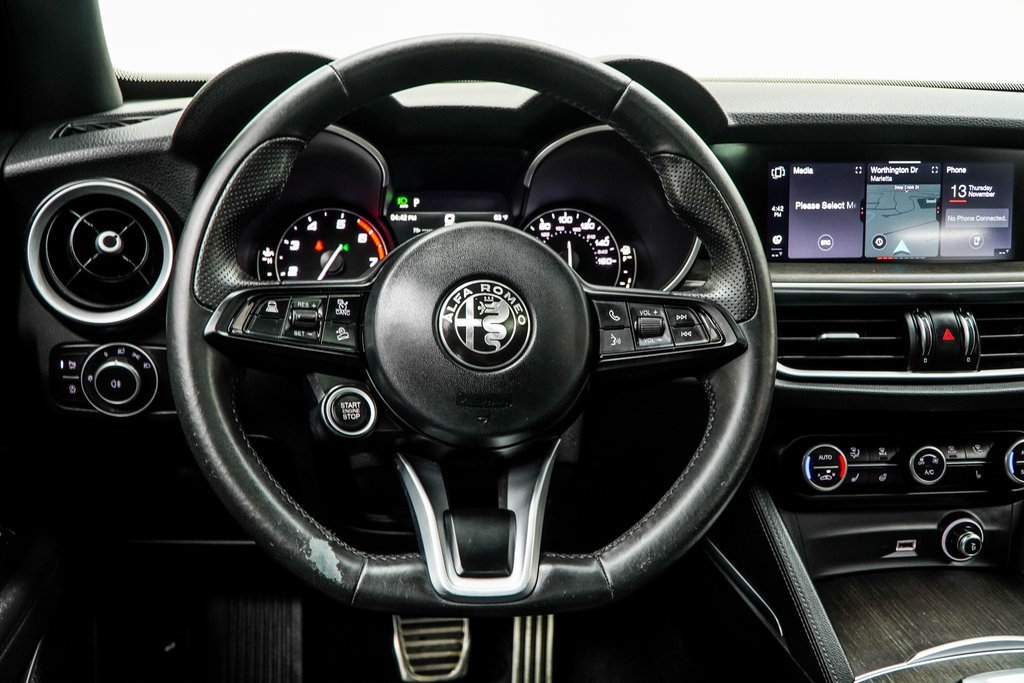 Used 2022 Alfa Romeo Stelvio Ti image 16