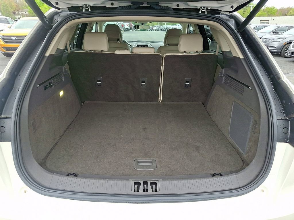 Used 2019 Lincoln Nautilus Premier AWD/4WD image 28