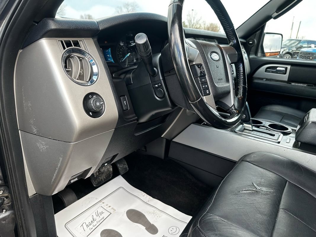 Used 2015 Ford Expedition Limited w/ Equipment Group 301A image 29