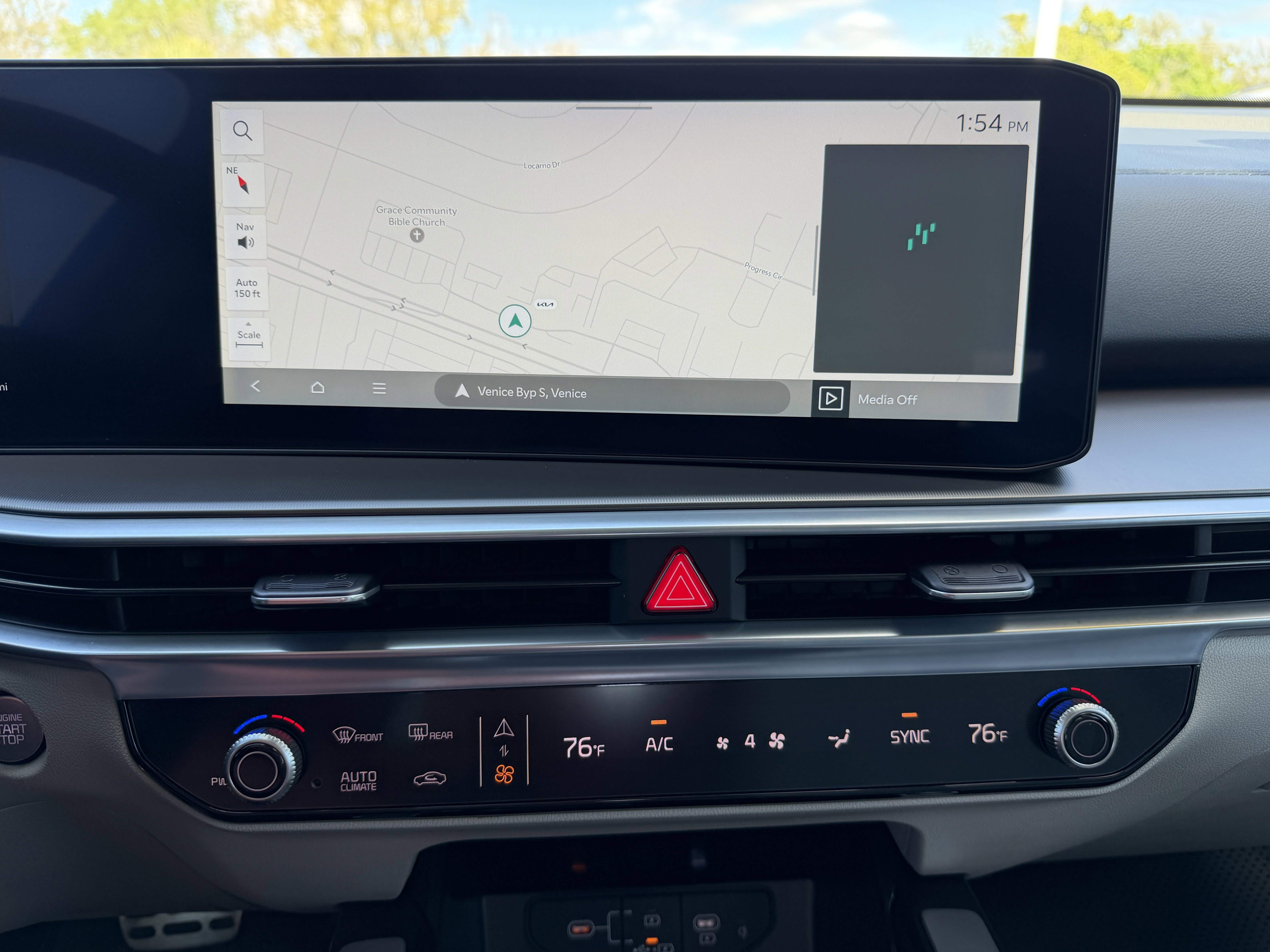 Used 2025 Kia Sorento SX image 24