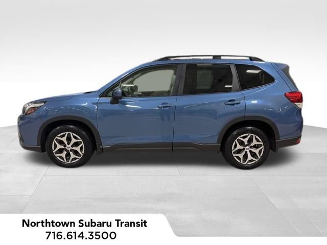 Used 2019 Subaru Forester Premium w/ All-Weather Package image 2