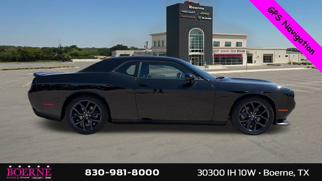 Used 2023 Dodge Challenger R/T w/ Plus Package image 8