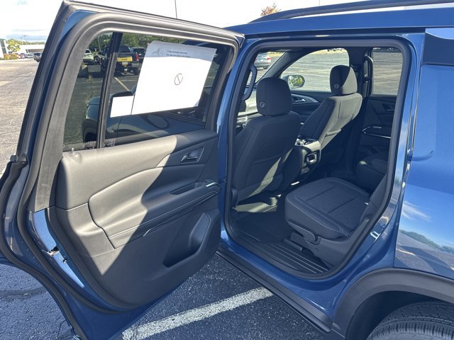 New 2026 Chevrolet Traverse LT w/ Sun and Wheel Package image 22