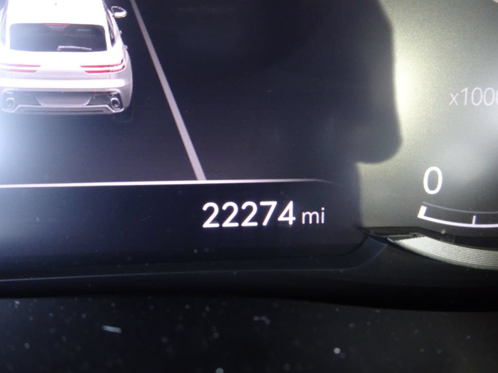 Used 2024 Genesis GV70 2.5T w/ Select Package AWD/4WD image 25