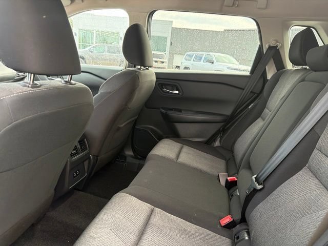 Used 2025 Nissan Rogue SV AWD/4WD image 25