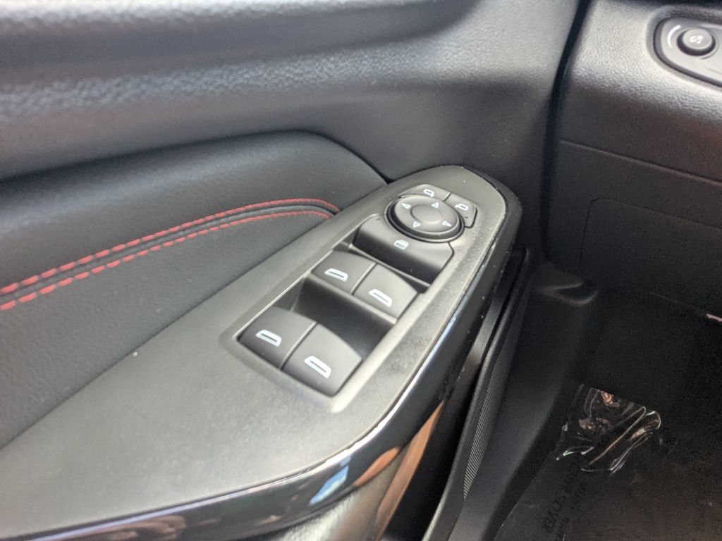 Used 2025 Chevrolet Trax RS w/ Driver Confidence Package FWD image 10