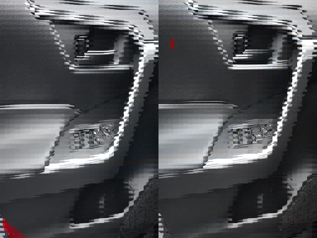 New 2025 Toyota RAV4 LE image 20