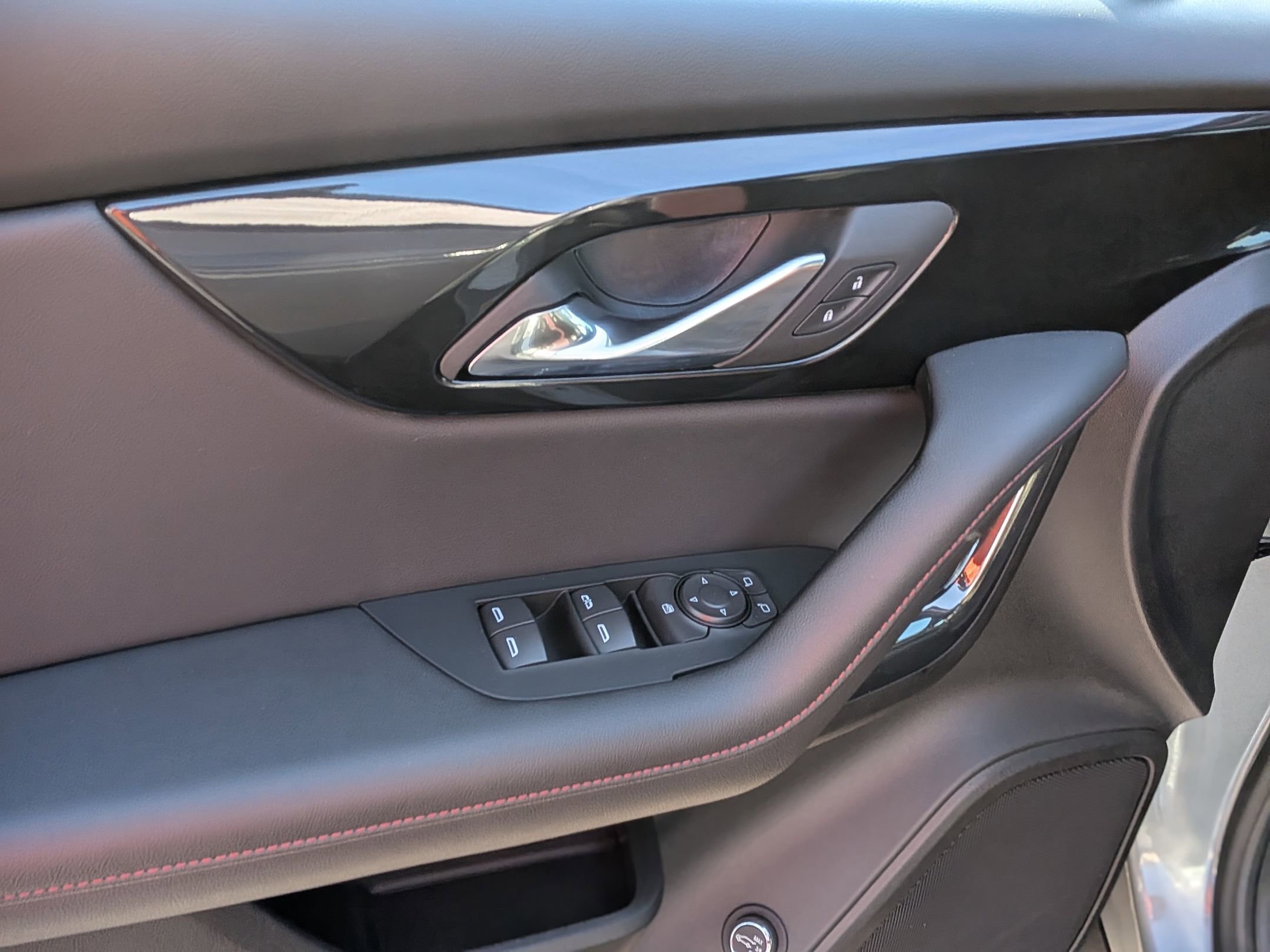 Certified 2025 Chevrolet Blazer RS image 15