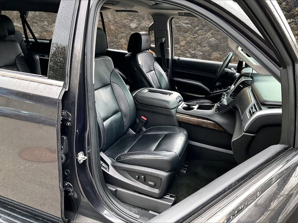 Used 2016 Chevrolet Suburban LT AWD/4WD image 7