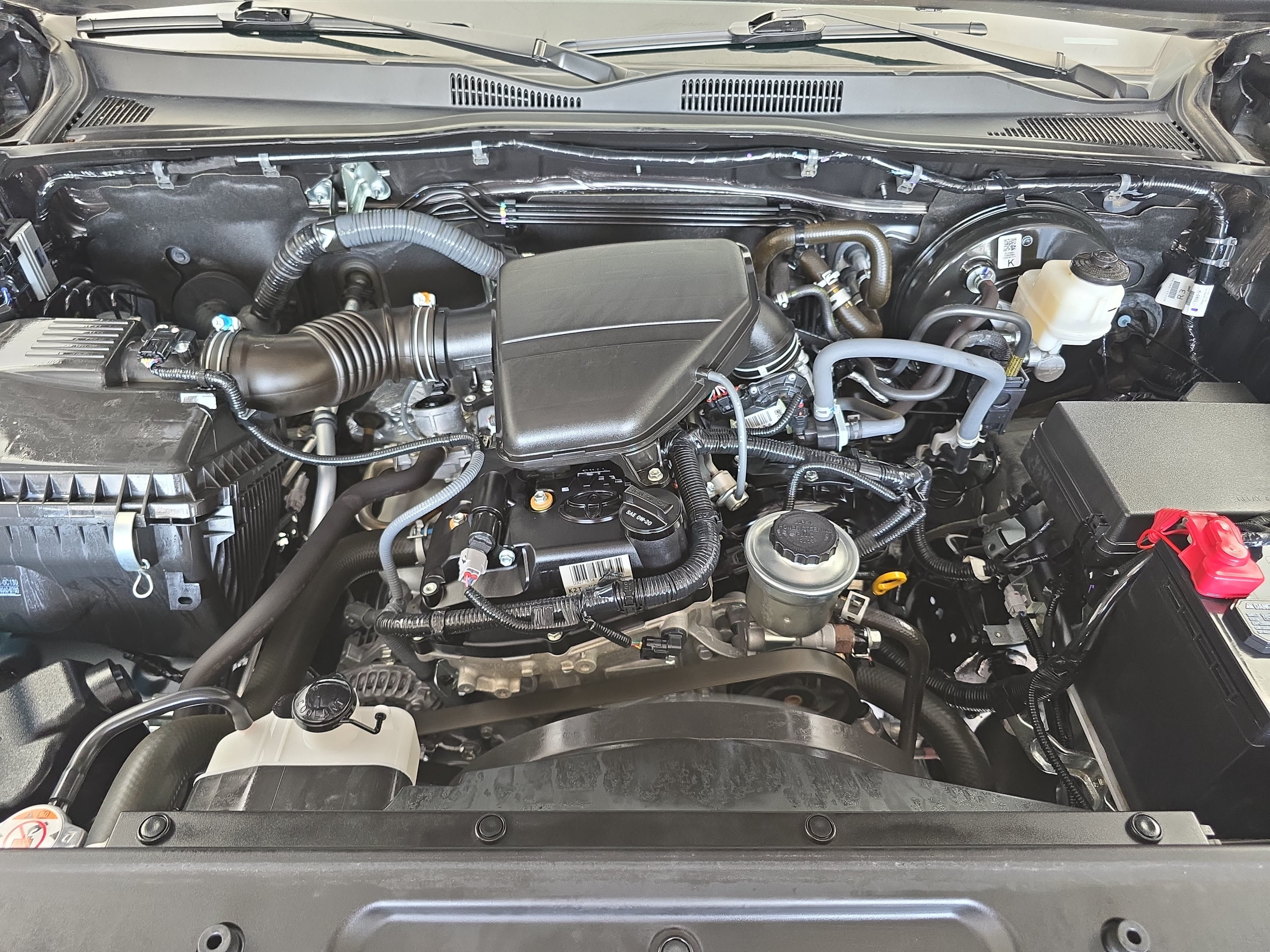 Used 2023 Toyota Tacoma SR w/ SR Convenience Package RWD image 28