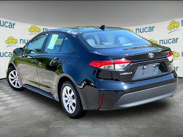 Certified 2024 Toyota Corolla LE FWD image 4