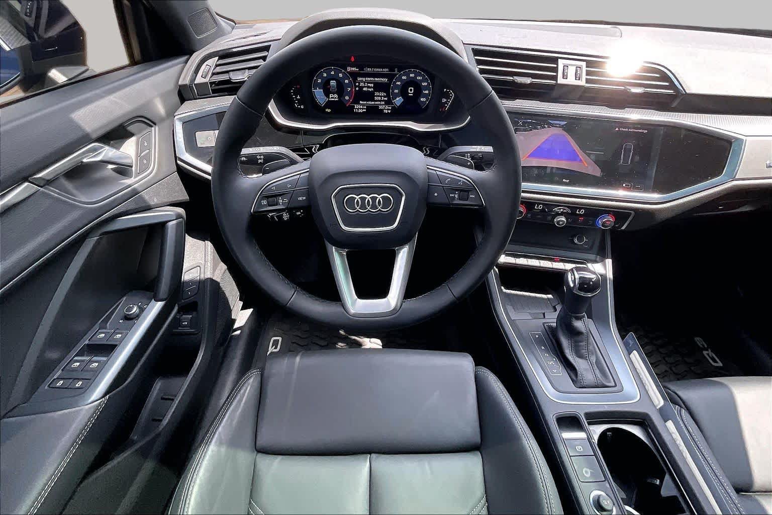 Used 2025 Audi Q3 2.0T Premium w/ Convenience Package AWD/4WD image 6