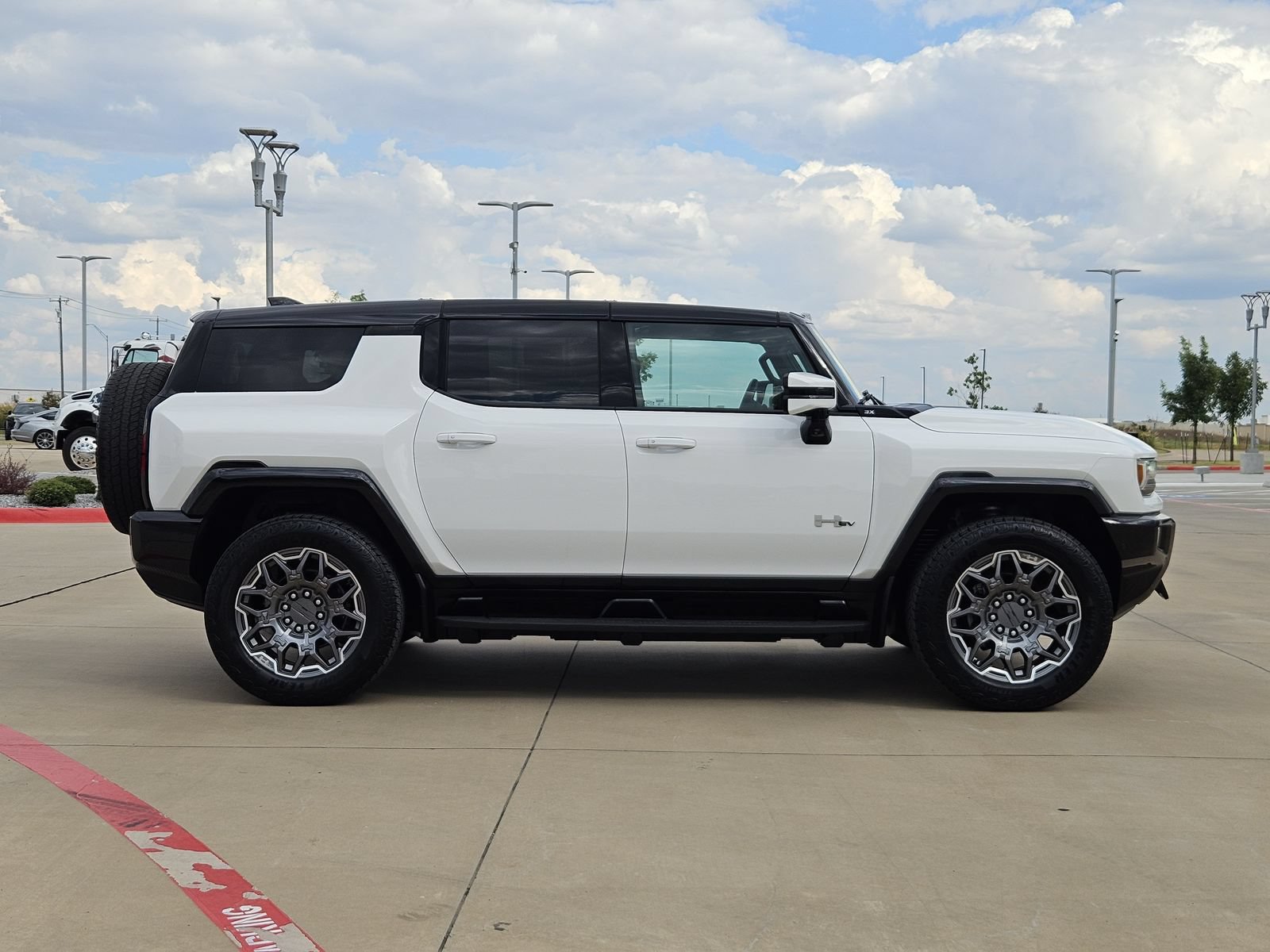 Used 2025 GMC Hummer EV 3X AWD/4WD image 7