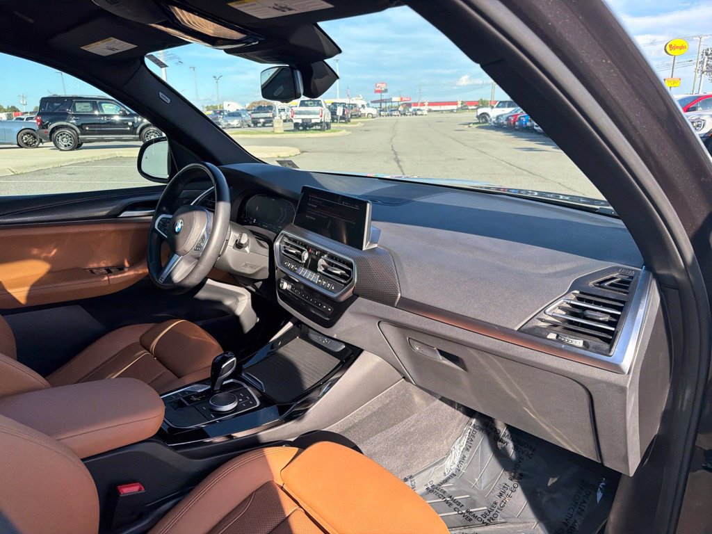 Used 2024 BMW X3 sDrive30i w/ M Sport Package RWD image 22