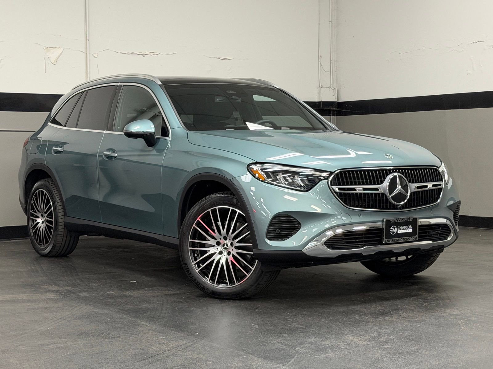 Certified 2026 Mercedes-Benz GLC 300 image 2