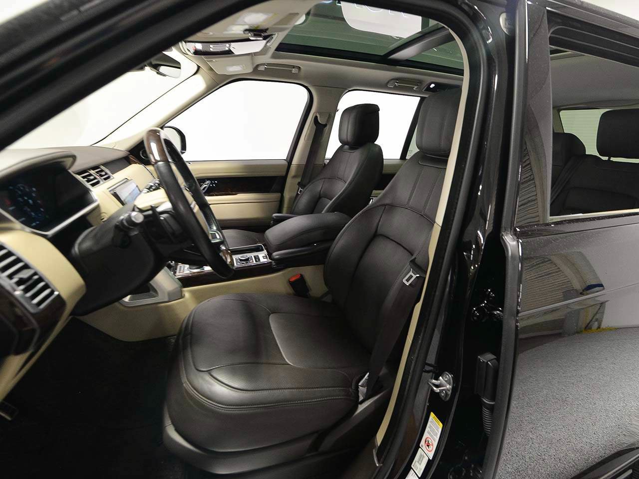 Used 2022 Land Rover Range Rover Westminster Edition AWD/4WD image 8
