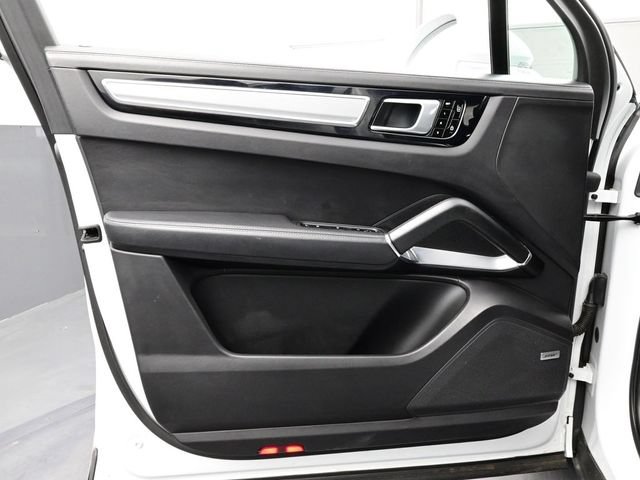 Certified 2021 Porsche Cayenne Turbo AWD/4WD image 7