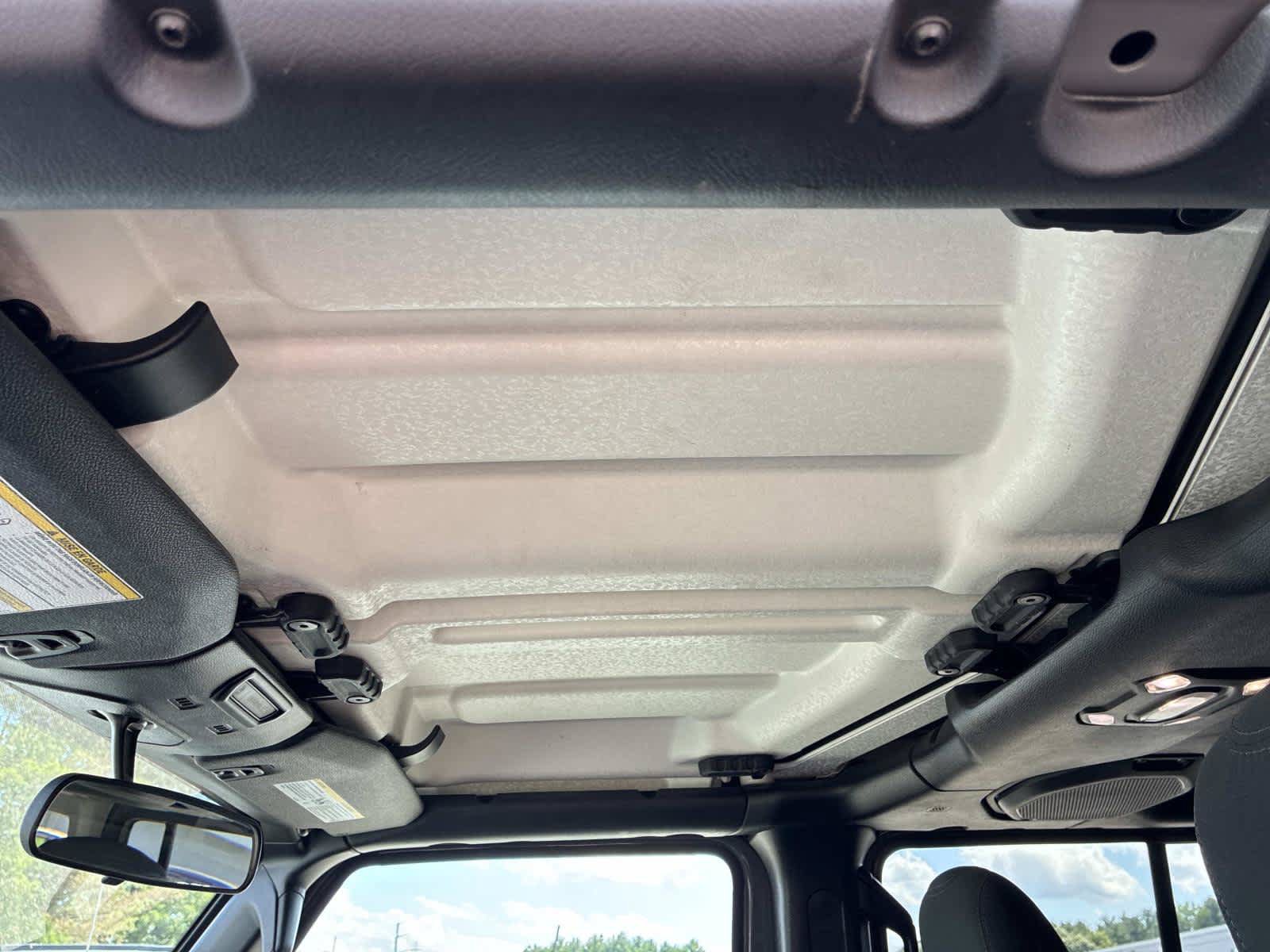 Used 2022 Jeep Wrangler Unlimited Sport AWD/4WD image 21