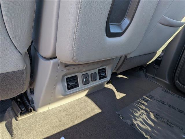 Used 2022 Chevrolet Silverado 1500 RST image 15