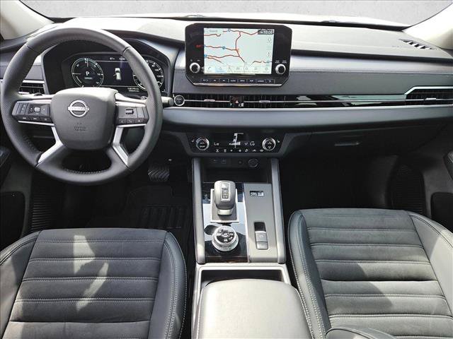 Used 2026 Nissan Rogue SL w/ Family Package AWD/4WD image 24