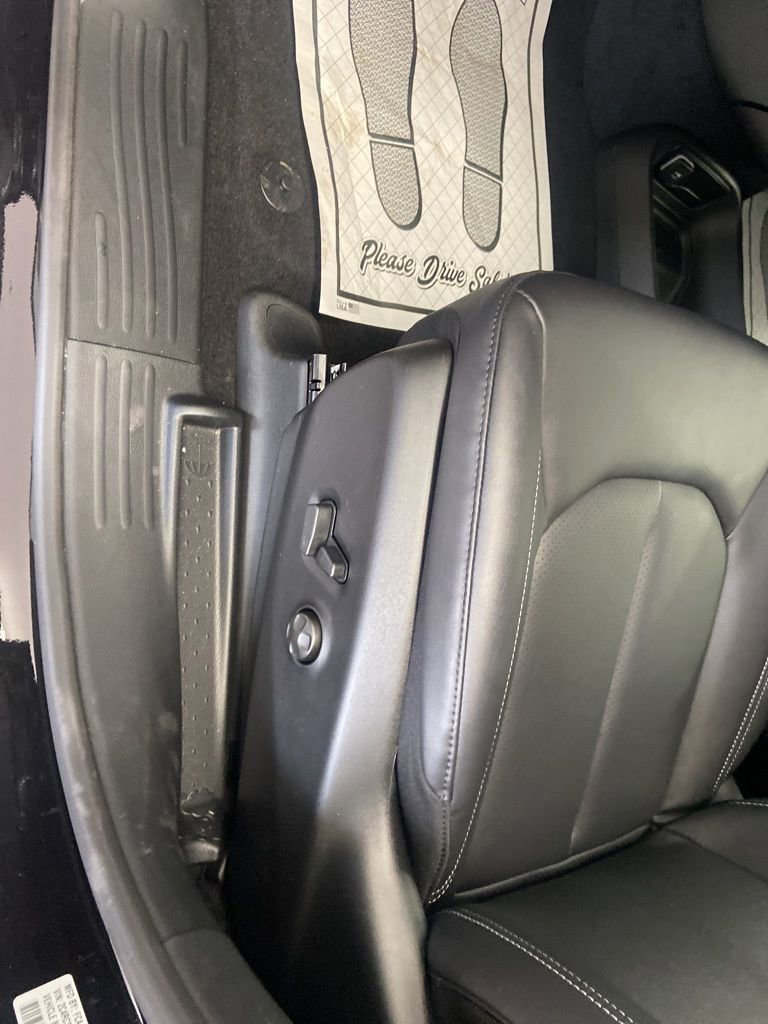 New 2026 Chrysler Pacifica Select w/ S Appearance Package AWD/4WD image 23