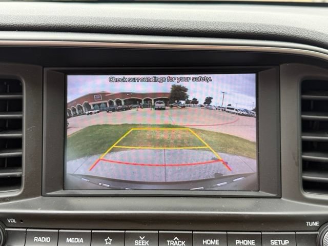 Used 2020 Hyundai Elantra SEL FWD image 18