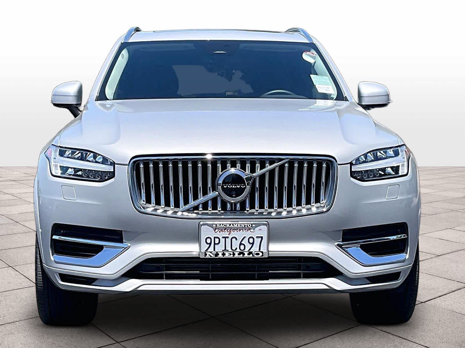 Used 2024 Volvo XC90 T8 Plus w/ Protection Package Premier AWD/4WD image 3