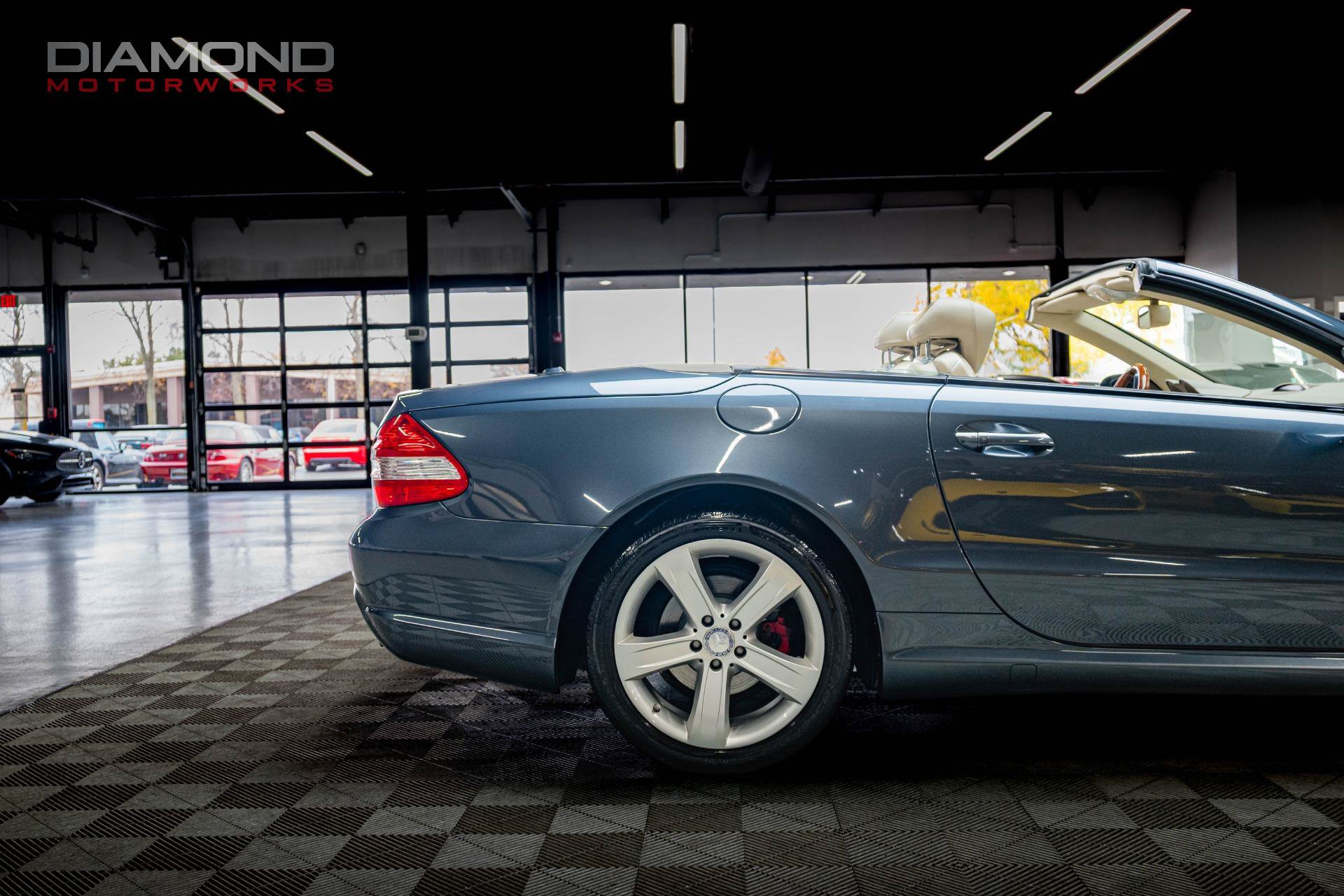 Used 2009 Mercedes-Benz SL 550 image 25