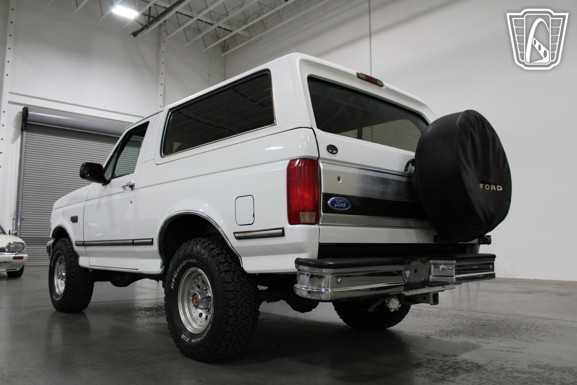 Used 1992 Ford Bronco XLT AWD/4WD image 21