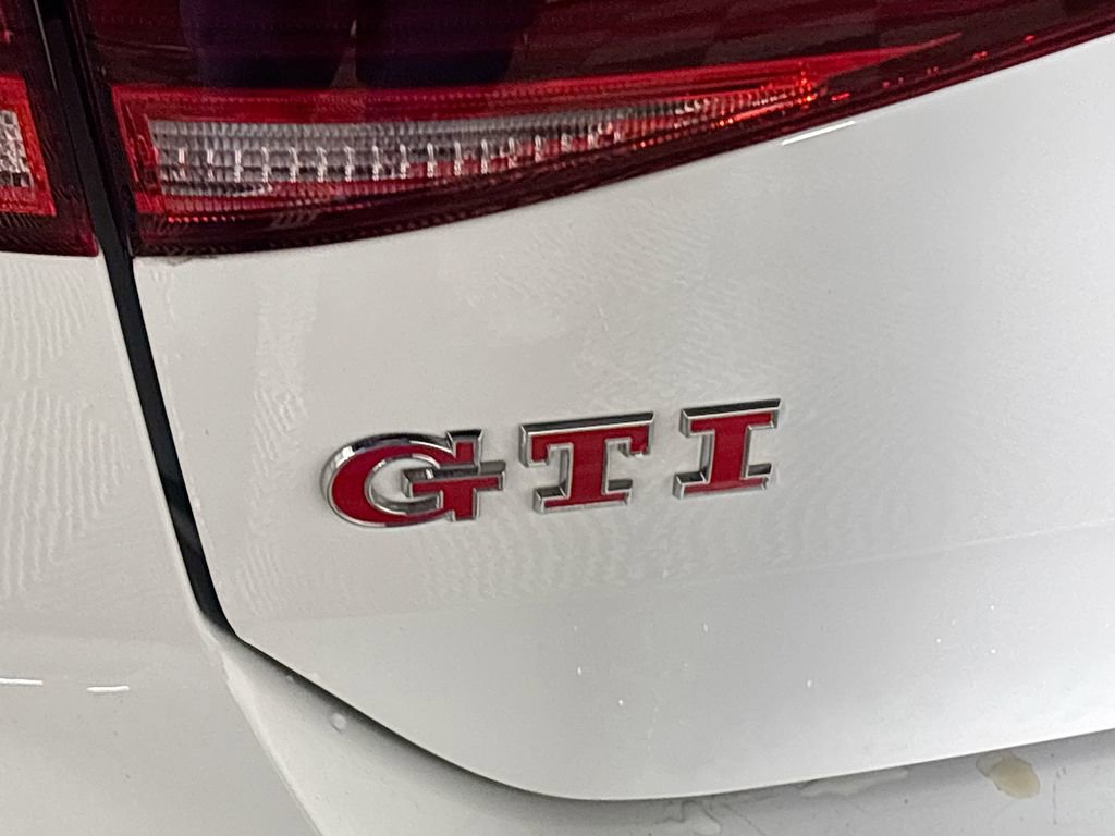 Used 2021 Volkswagen GTI S image 23