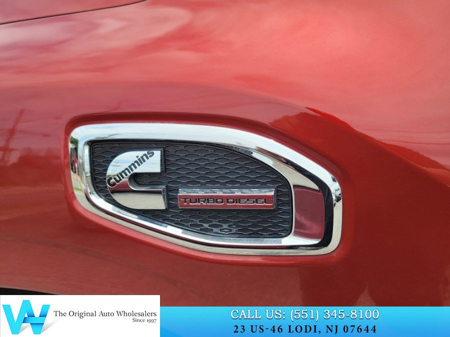 Used 2019 Nissan Titan SL AWD/4WD image 9