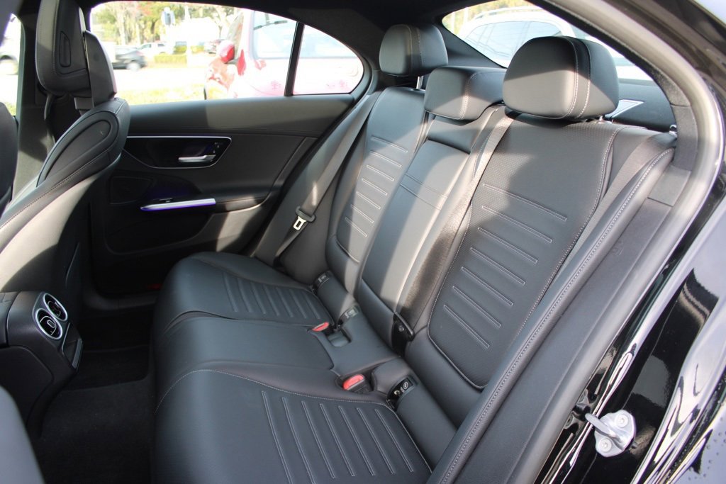 Used 2023 Mercedes-Benz C 300 Sedan image 29