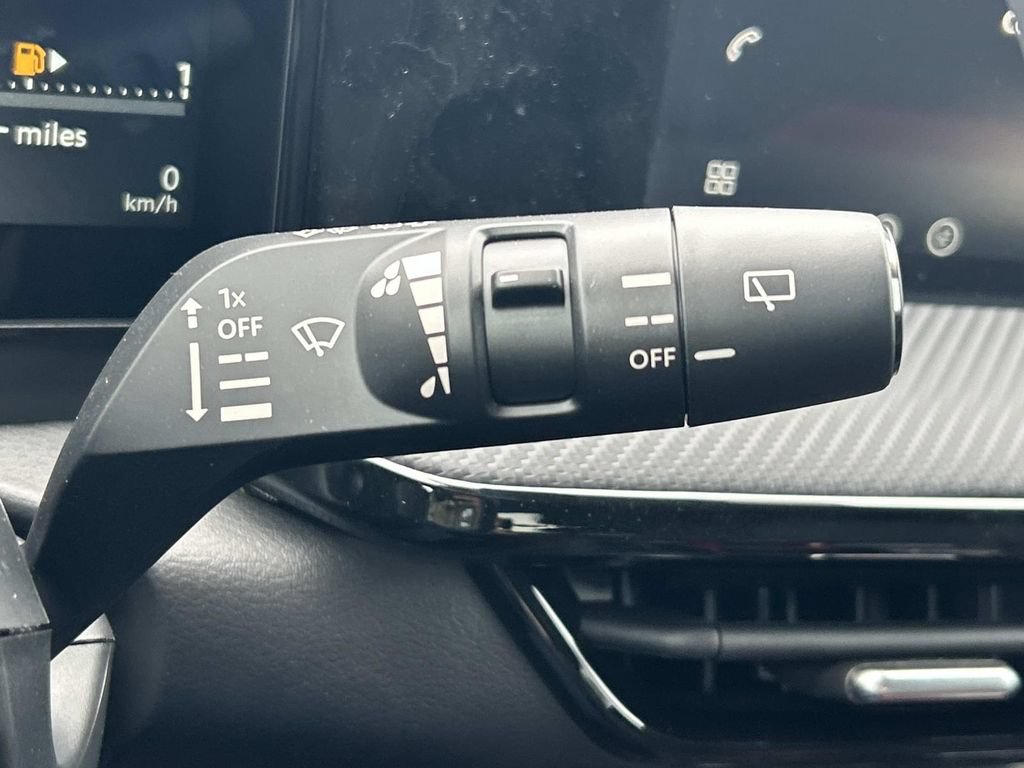 New 2026 Nissan Kicks SR FWD image 28