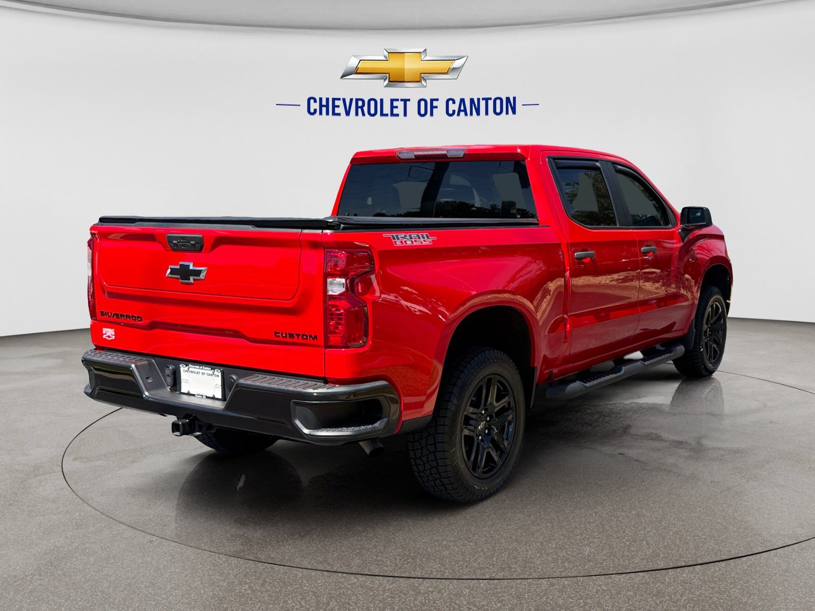 Used 2024 Chevrolet Silverado 1500 Custom Trail Boss w/ Turbomax Blackout Package AWD/4WD image 5