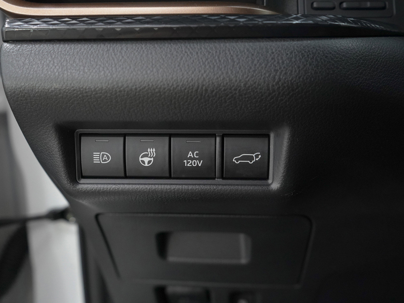 Used 2024 Toyota Grand Highlander AWD Hybrid image 28