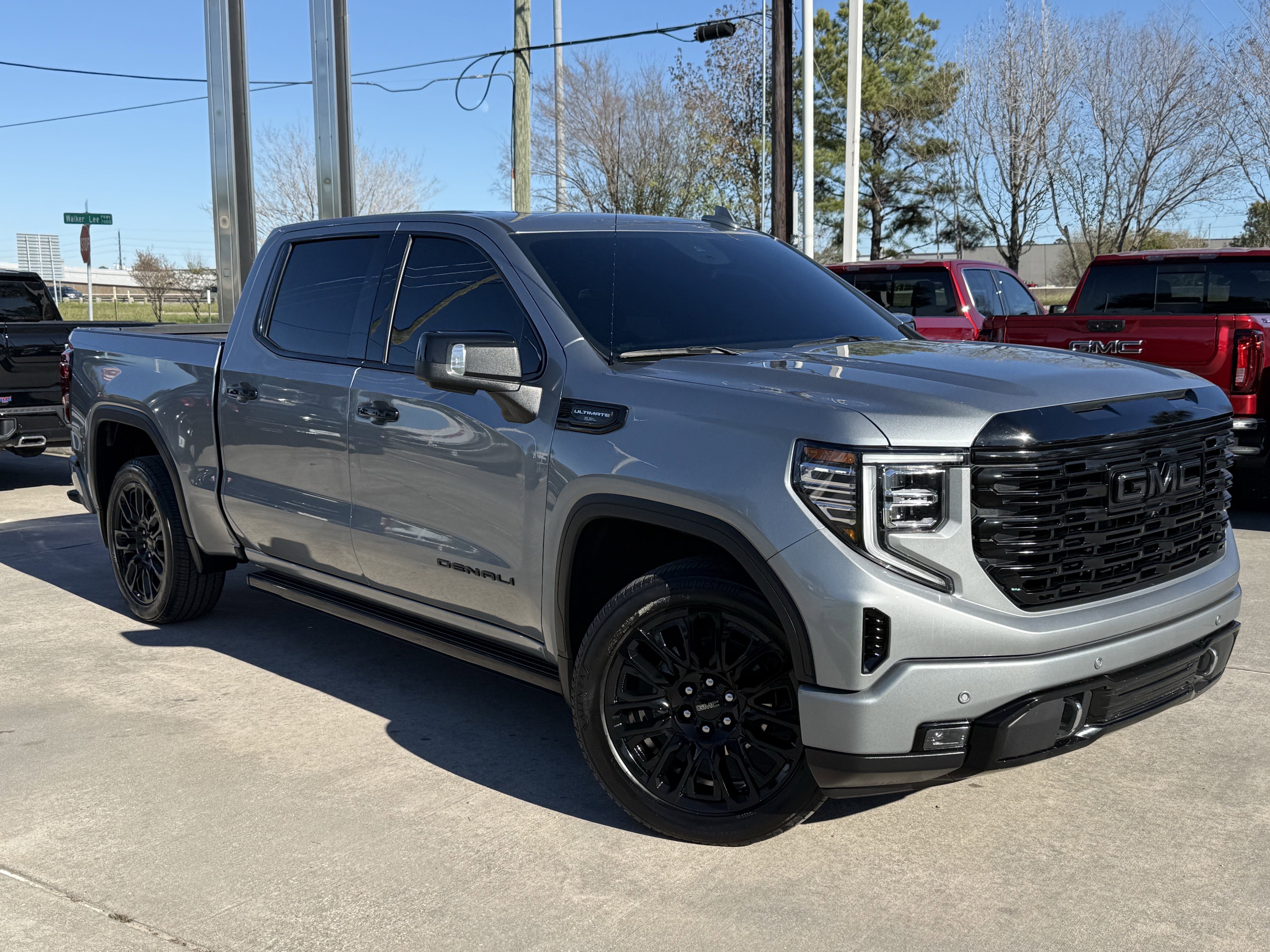 Used 2025 GMC Sierra 1500 Denali Ultimate image 2