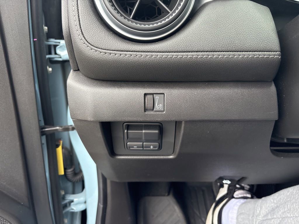 New 2025 Chevrolet Colorado LT w/ LT Convenience Package image 17