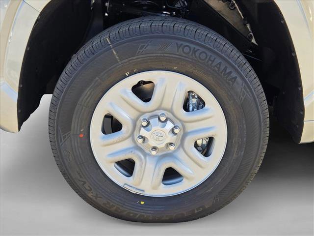 New 2026 Toyota Tundra SR image 10