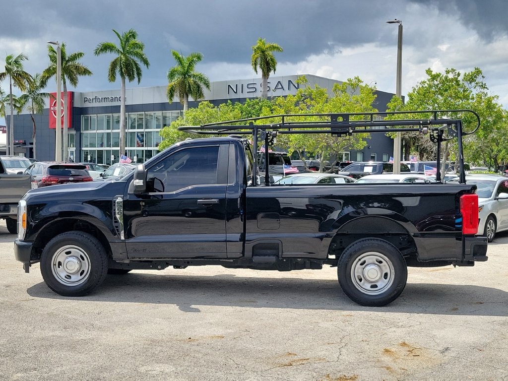 Used 2023 Ford F350 XL RWD image 11