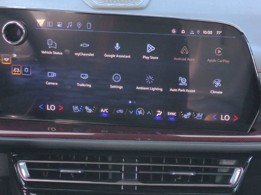 New 2027 Chevrolet Traverse RS AWD/4WD image 18