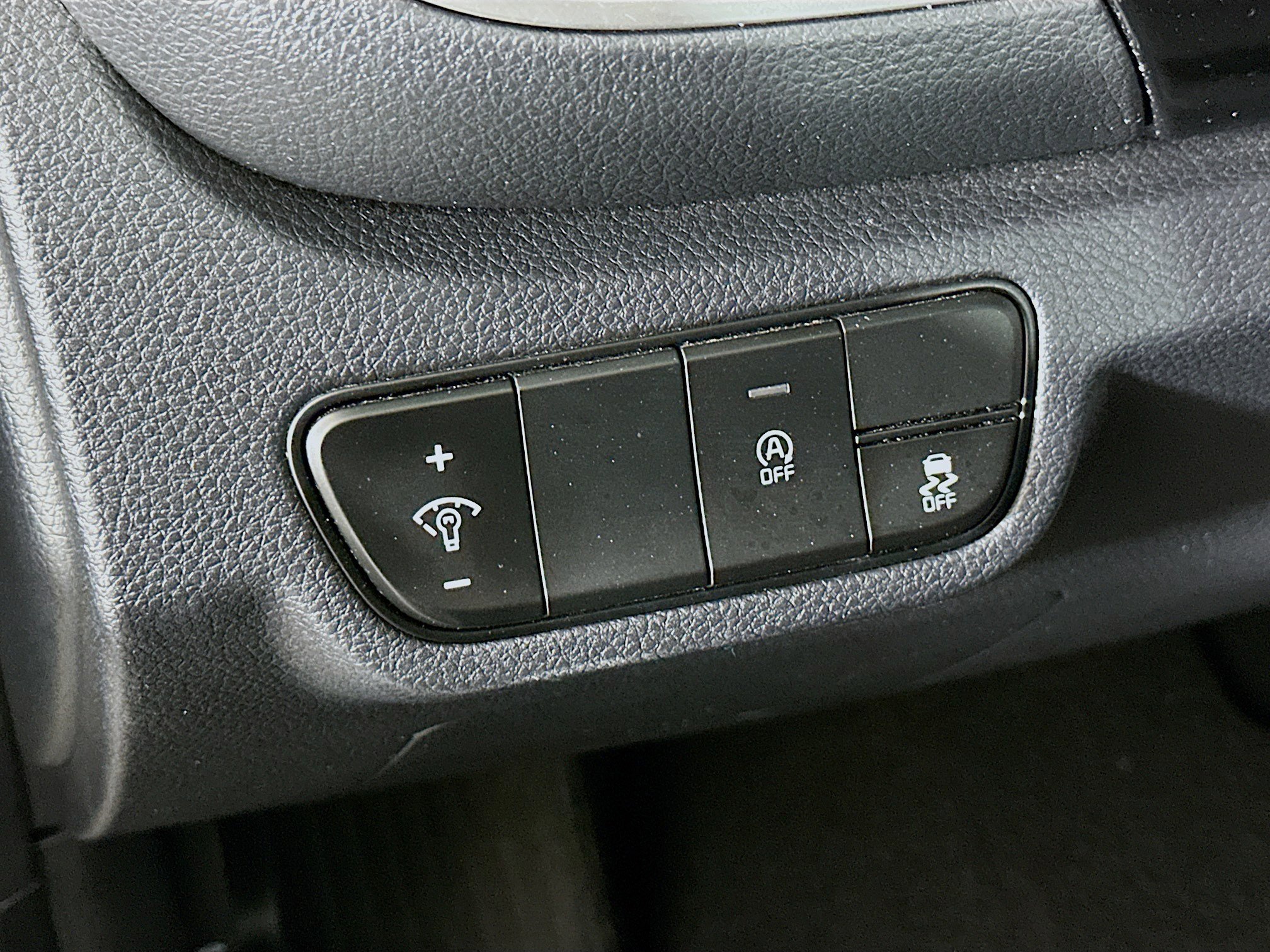 Used 2025 Kia Seltos S image 17