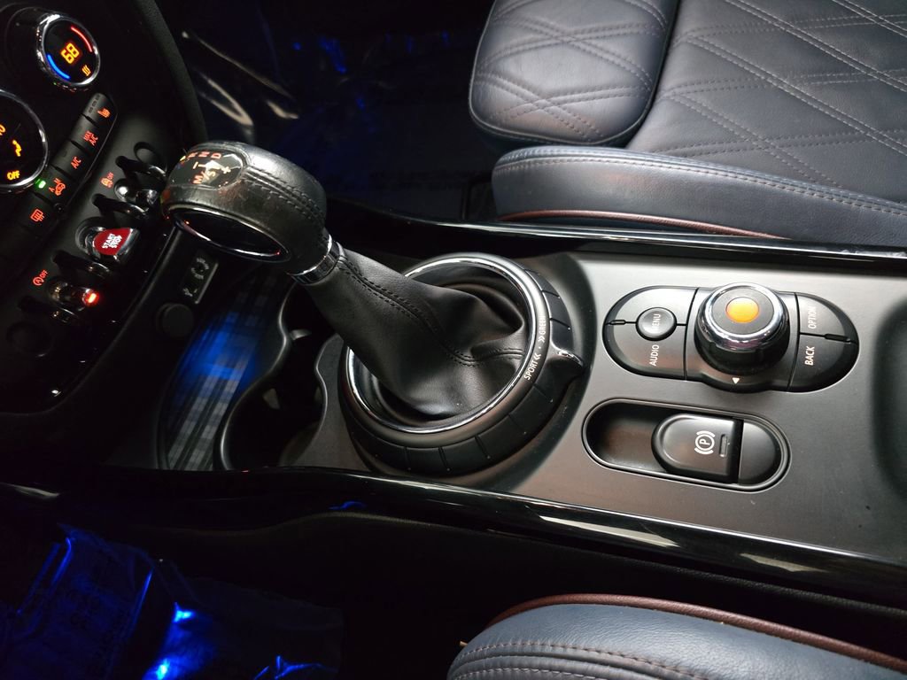 Used 2017 MINI Cooper Clubman S image 24