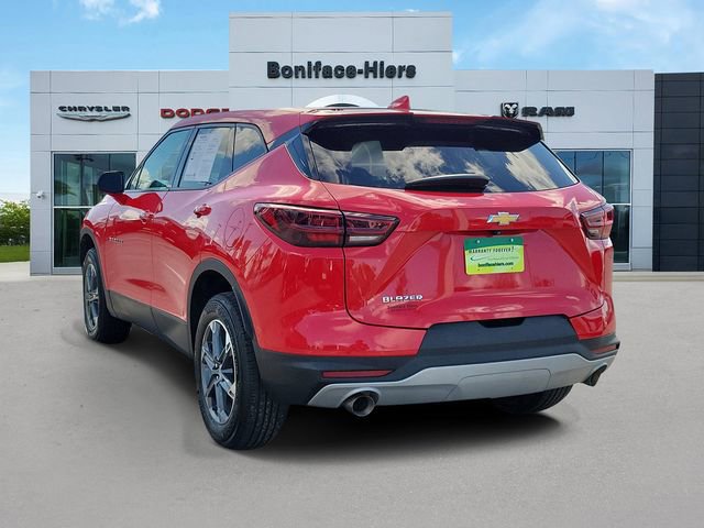 Used 2023 Chevrolet Blazer LT FWD image 4