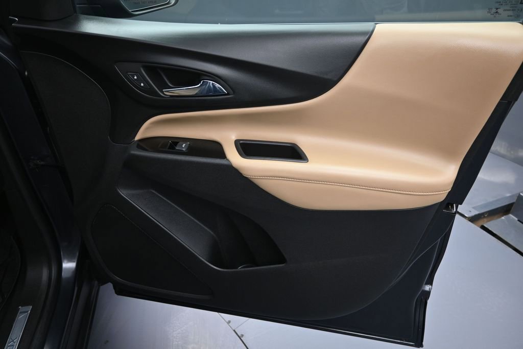Used 2022 Chevrolet Equinox Premier FWD image 35