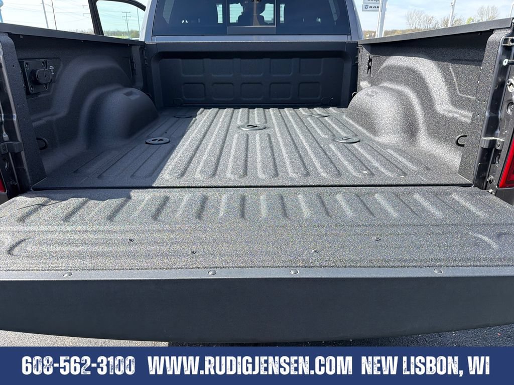 New 2026 RAM 2500 Big Horn AWD/4WD image 21